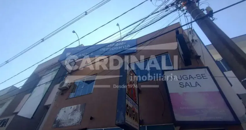 4 salas comerciais no centro, próximo ao mercado municipal.
