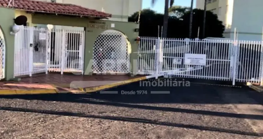 Apartamento com ótima localização e condomínio com área de lazer completo.