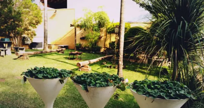 Casa com 4 quartos à venda na Rua Bernardino Fernandes Nunes, 1353, Cidade Jardim, São Carlos