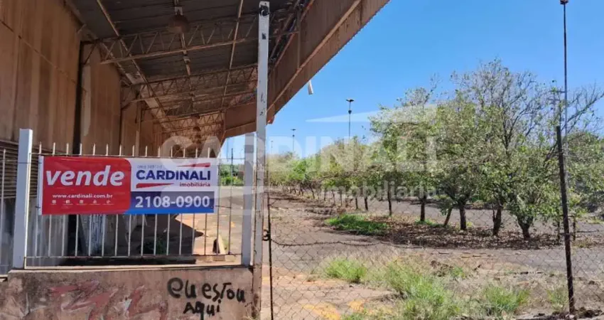 Área com localização espetacular, ao lado do centro da cidade.