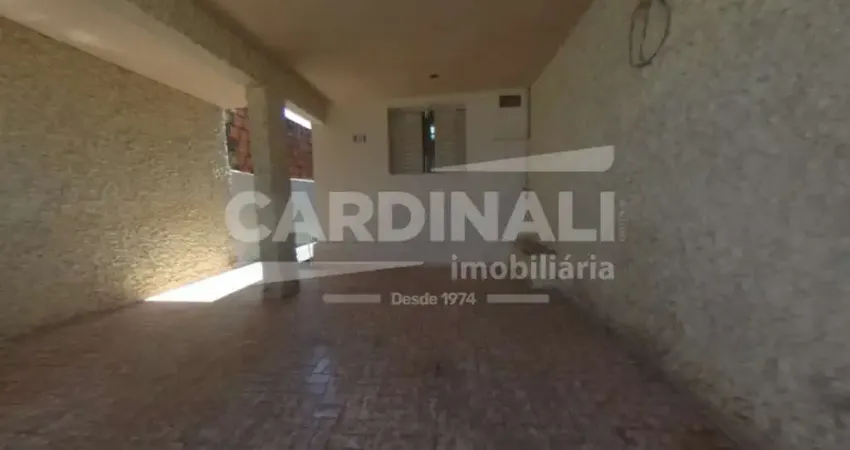 Casa 1 dormitório com quintal e garagem próximo a getúlio vargas.