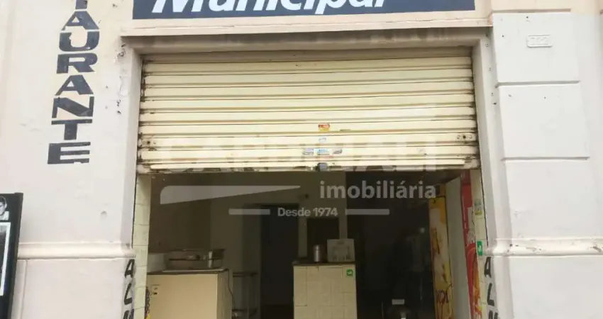 Salão comercial, com excelente localização próximo a comércio.