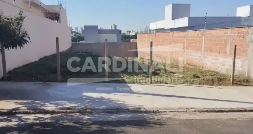 Terreno à venda na Rua Dirceu Vidal, S/n, Jardim Santa Júlia, São Carlos