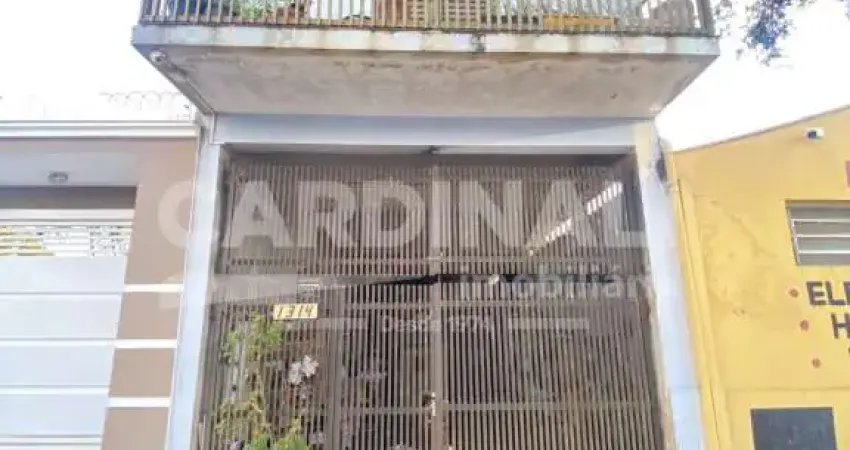 Casa com 3 quartos para alugar na Rua Cesar Dacorso Filho, 1314, Vila Carmem, São Carlos