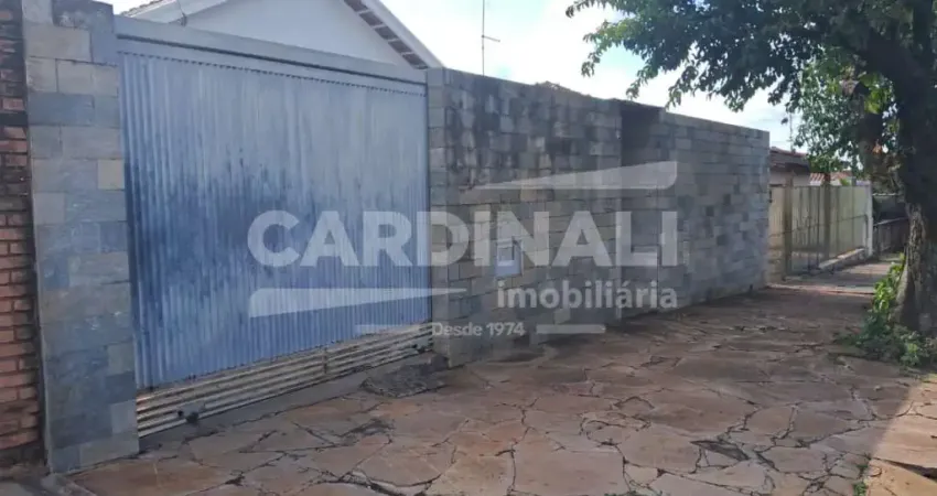 Casa com localização espetacular, com potencial para comércio local.