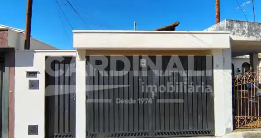 Casa 2 dormitório com vaga de garagem e edicula próximo a ufscar.