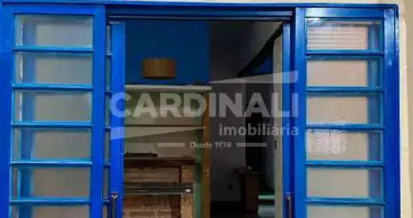 Um bom imóvel pra quem procura espaço, conforto e uma ótima localidade.