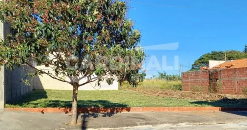 Terreno à venda na Rua Orlando de Oliveira, 227, Jardim Embaré, São Carlos