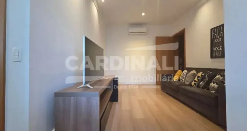 Apartamento à venda com 1 suíte e varanda gourmet no Cambui em Campinas.