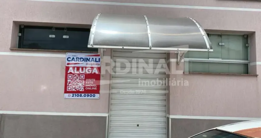 Sala comercial com ótima localização, próximo ao centro da cidade.