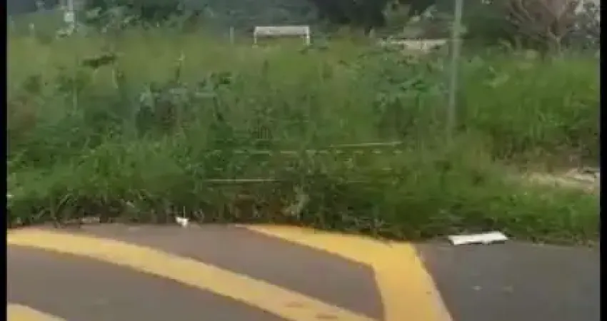 Terreno à venda na Rua José Freitas de Souza, Rua 105, Cidade Aracy, São Carlos