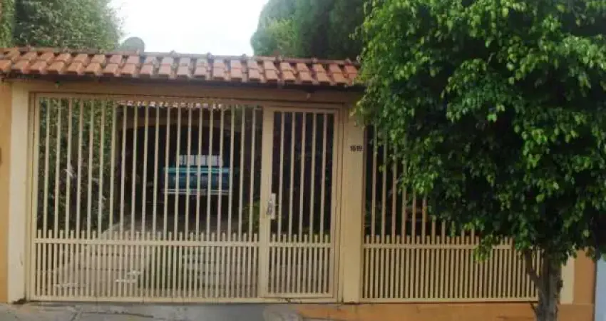 Casa com 3 quartos à venda na Rua Jesuíno de Arruda, 1619, Jardim São Carlos, São Carlos