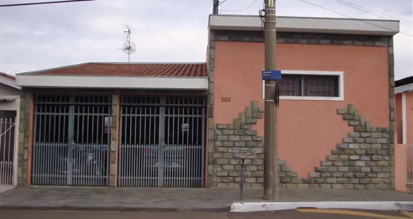 Casa com 3 quartos à venda na Avenida Grécia, 222, Vila Prado, São Carlos