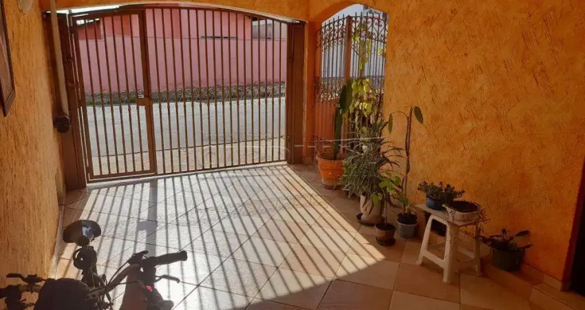 Casa com 3 quartos à venda na Rua Francisco Lopes, 145, Loteamento Habitacional São Carlos 1, São Carlos