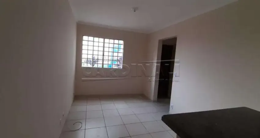 Apartamento com 2 quartos à venda na Rua Roberto Simonsen, Bloco 02, 10, Vila Pelicano, São Carlos