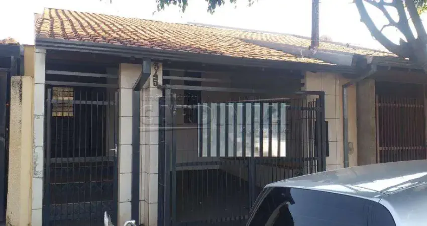 Casa com 2 quartos à venda na Avenida Santa Adélia, 345, Jardim América (Vila Xavier), Araraquara