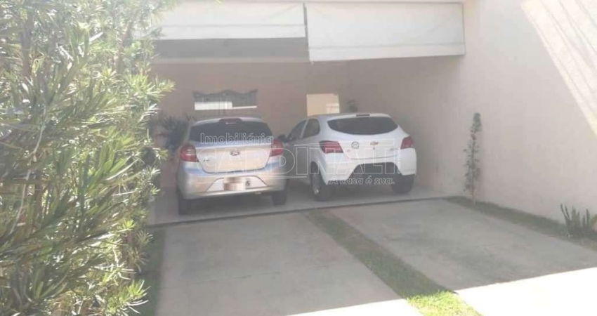 Casa com 3 quartos à venda na Rua Helder Cândido Martinez, 45, Jardim Santa Elisa, São Carlos