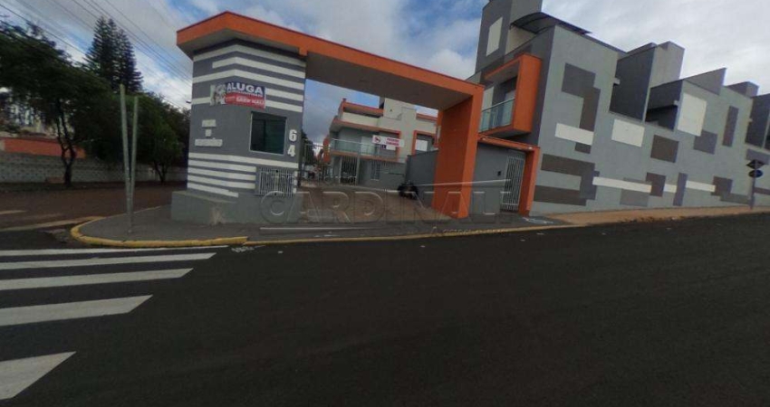 Casa triplex de condomínio com 3 dormitórios sendo 1 suíte em São Carlos