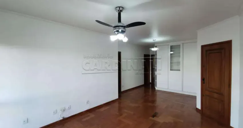 Apartamento com 3 quartos para alugar na Rua Expedicionários do Brasil, 4º Andar, 2030, Centro, Araraquara