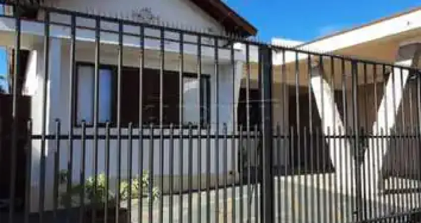 casa de 3 dormitórios sendo 1 suíte na vila prado