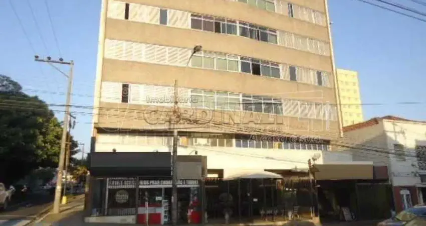 Apartamento com 3 dormitórios no Centro próximo a Escola Álvaro Guião em São Carlos