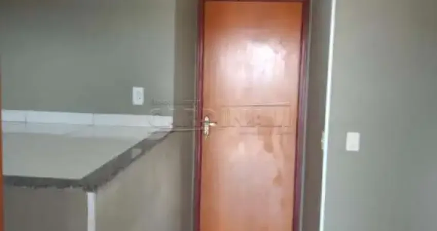Casa sobrado com 2 dormitórios no centro de Ibaté