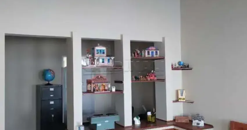Casa com 2 quartos à venda na Rua Demétrio Calfat, 660, Centro, Dourado