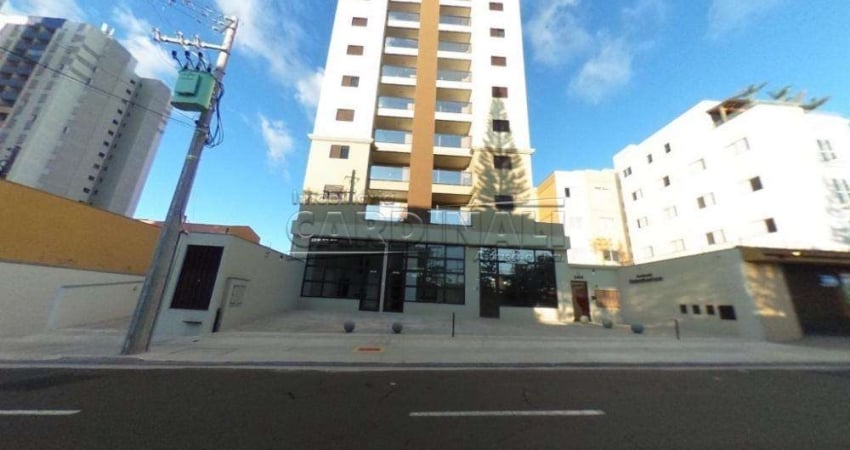 Apartamento com 1 dormitório e 1 suíte no Centro próximo ao São Carlos Clube