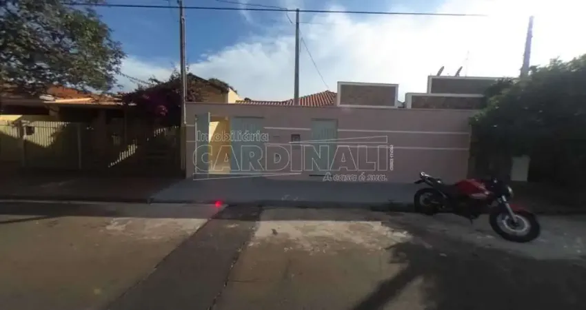Casa com 3 quartos para alugar na Rua Jesuíno de Arruda, 3245, Jardim São Carlos, São Carlos