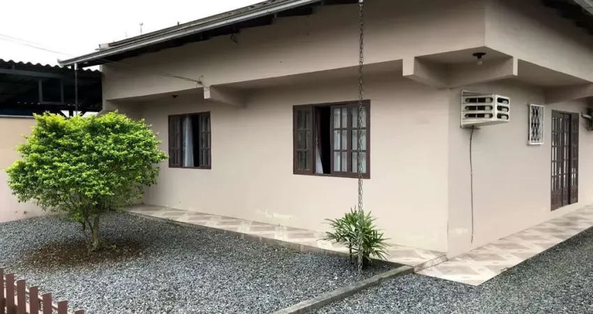 Casa com 4 quartos à venda no Boehmerwald, Joinville