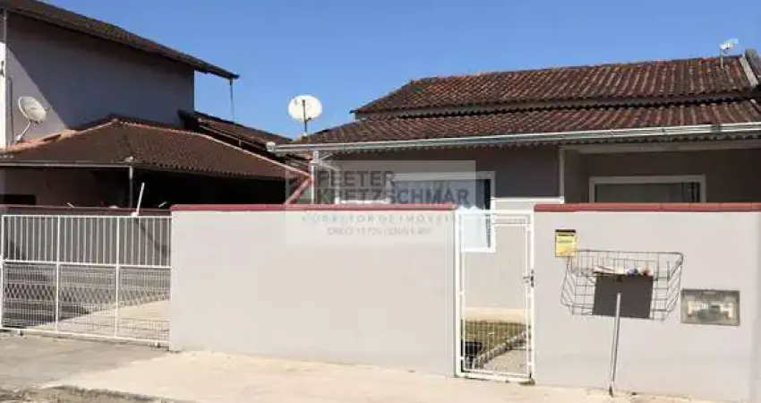 Casa com 2 quartos à venda no Morro do Meio, Joinville 