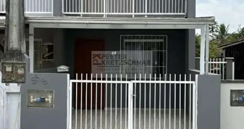 Casa com 2 quartos à venda no Morro do Meio, Joinville