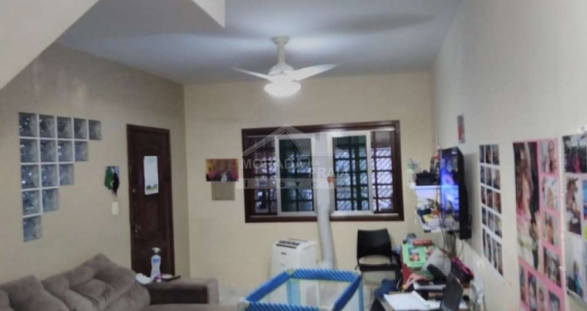 Sobrado RESIDENCIAL ou COMERCIAL no Canto do Forte, Confira na Imobiliária em Praia Grande.