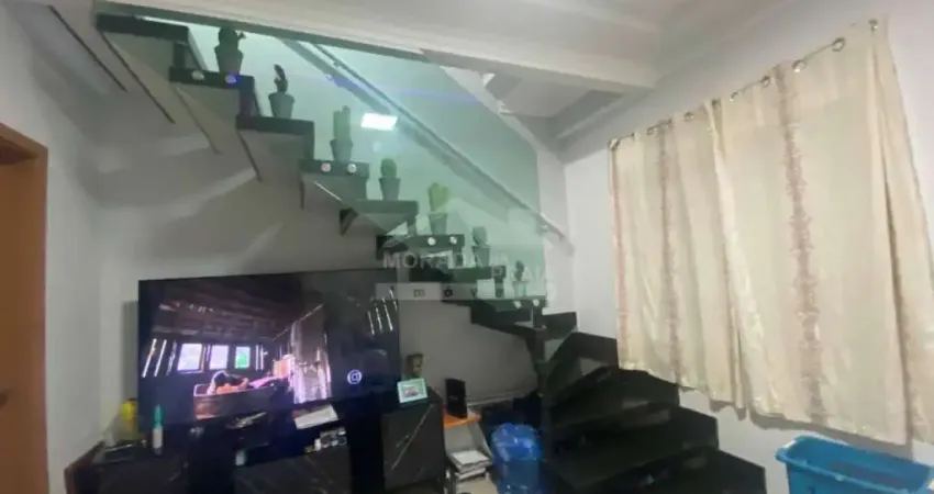 Sobrado de Condomínio na Mirim, 2 dormitórios, confira em Praia Grande.