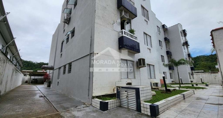 Apartamento TÉRREO no Canto do Forte, 2 dormitórios, 1 vaga, confira na imobiliária em Praia Grande.