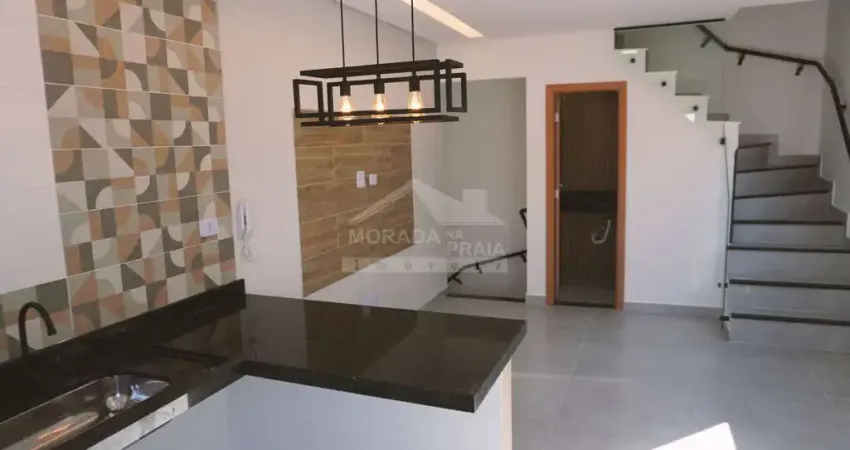Casa DUPLEX em Condomínio Fechado na Mirim, 2 suítes, confira em Praia Grande.