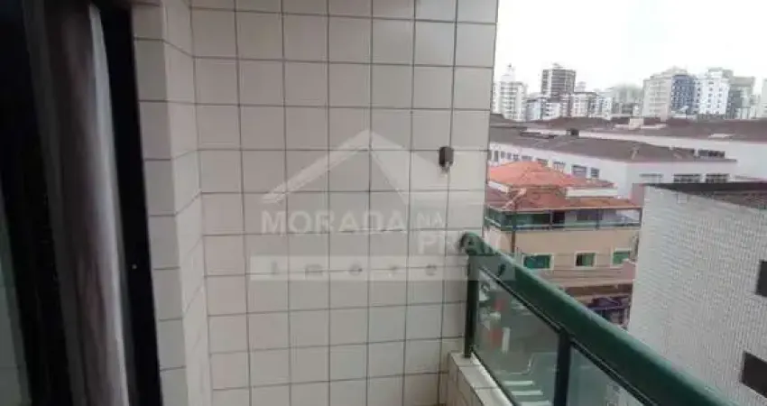 Apartamento amplo de 1 dormitório, 1 vaga de garagem no centro da Ocian apenas 100 mts da praia.