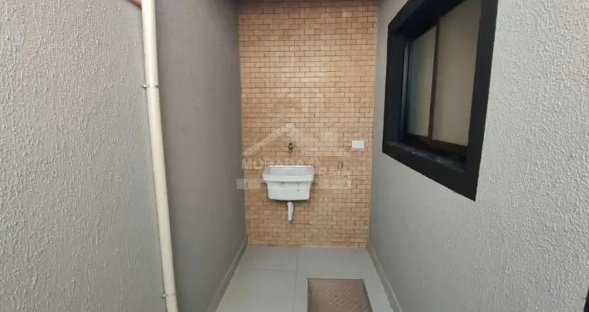 Sobrado em condomínio fechado na Vila Sônia, 2 dormitórios, confira em Praia Grande.