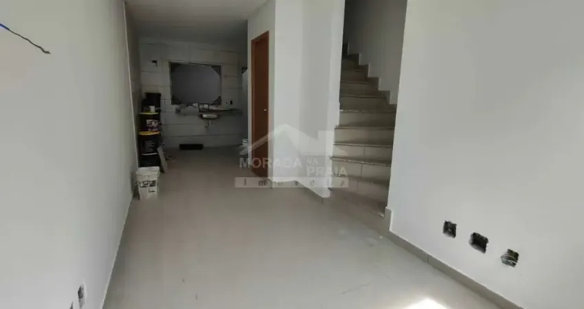 Casa de condominio de 2 dormitórios apenas 290 mil no Boqueirão, Praia Grande, SP.