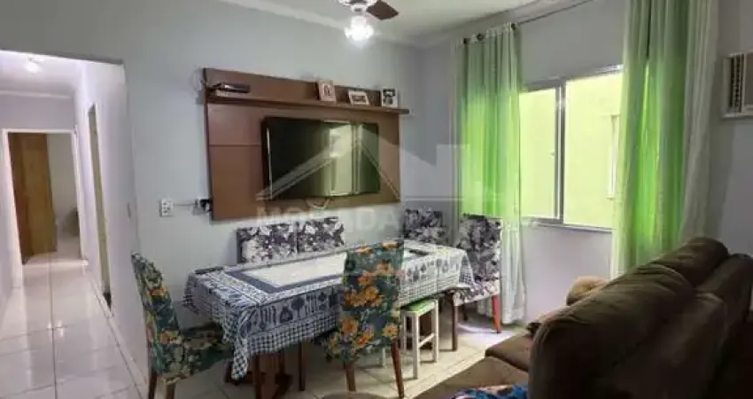 Apartamento na Vila Guilhermina, 2 dormitórios, vaga, confira somente em Praia Grande.