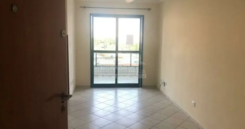 Apartamento na Vila Guilhermina 1 dormitório, sacada, vista livre, piscina, confira em Praia Grande.