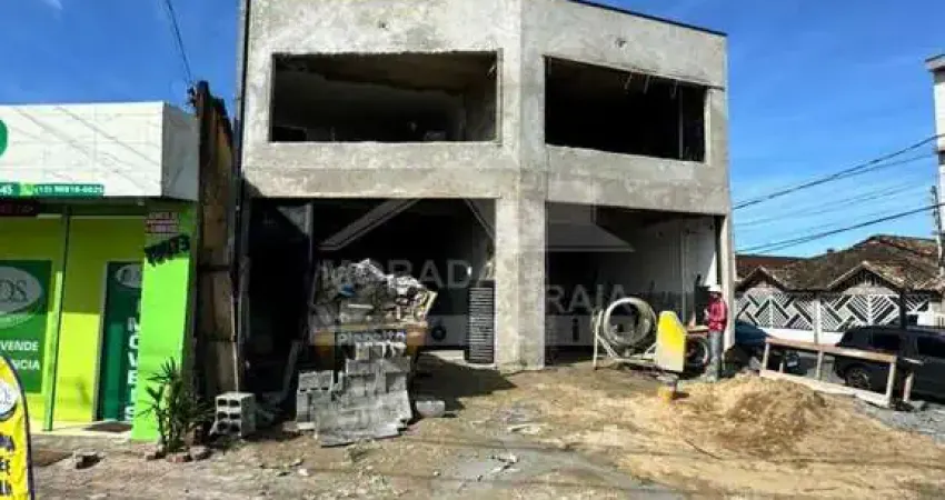 Galpão COMERCIAL no Maracanã com loja térrea e sobreloja, confira em Praia Grande.