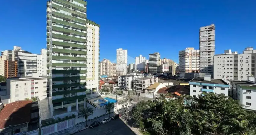 Apartamento na Guilhermina, 2 dormitórios, 1 vaga, lazer, confira na imobiliária em Praia Grande.