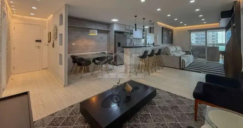 Apartamento sensacional de porteira fechada na guilhermina, 3 suítes, confira em praia grande.