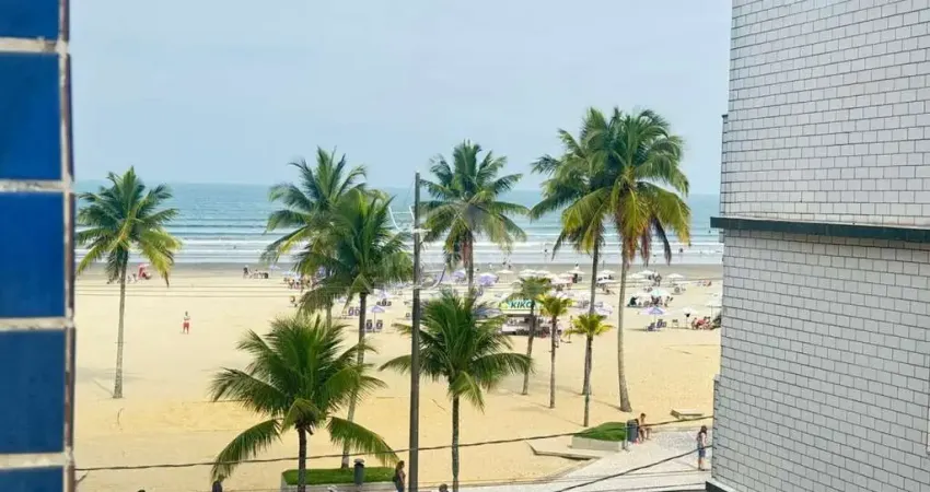 Apartamento no Boqueirão, 1 dormitório, prédio FRENTE AO MAR, confira em Praia Grande.
