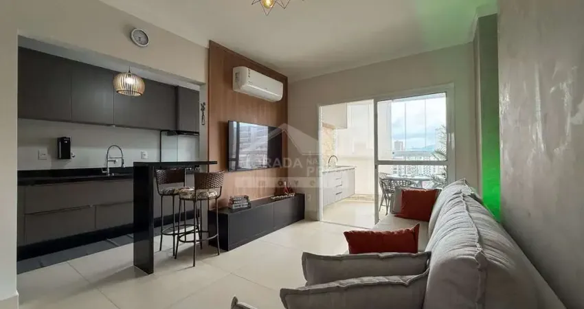 Apartamento mobiliado e vista mar na guilhermina, 3 suítes, 2 vagas, lazer, confira em praia grande.