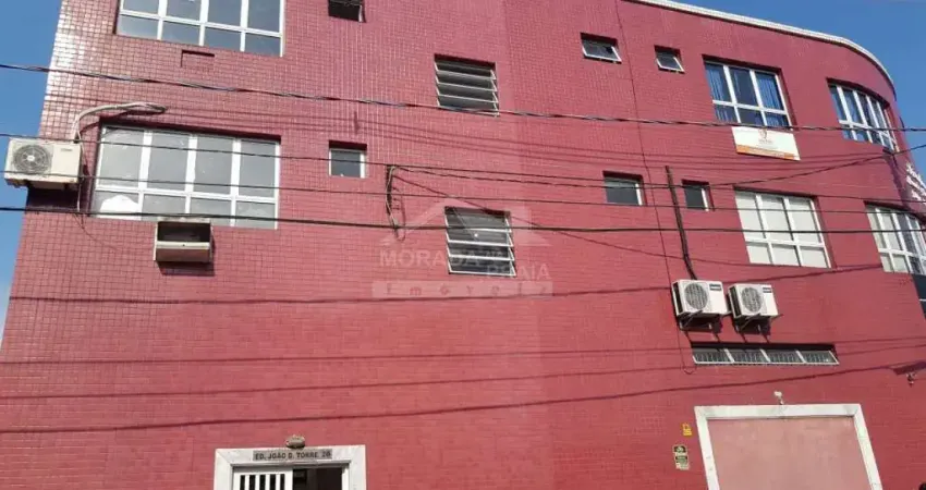 Sala comercial reformada no centro da tupi. confira na imobiliária em praia grande.