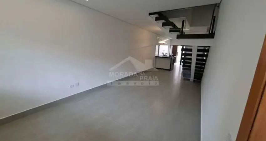 Sobrado na guilhermina, 3 suítes grandes, sacada, 100 metros do mar, confira em praia grande.