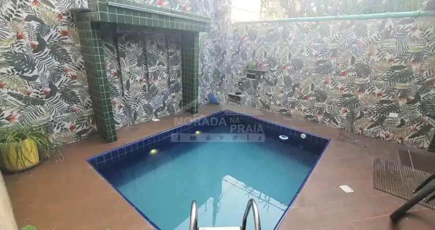 Casa isolada de 3 dormitórios com piscina no canto do forte, praia grande.