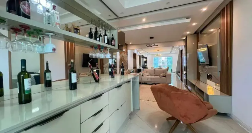 Apartamento LINDA VISTA MAR no Forte, 3 Suítes, Lazer, Confira na Imobiliária em Praia Grande.